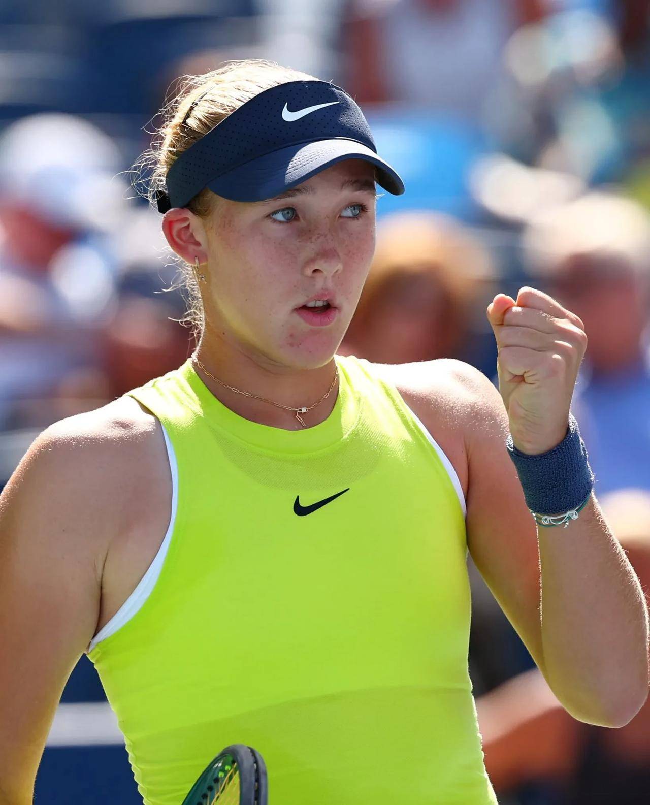 手勉强出战 手勉强出战