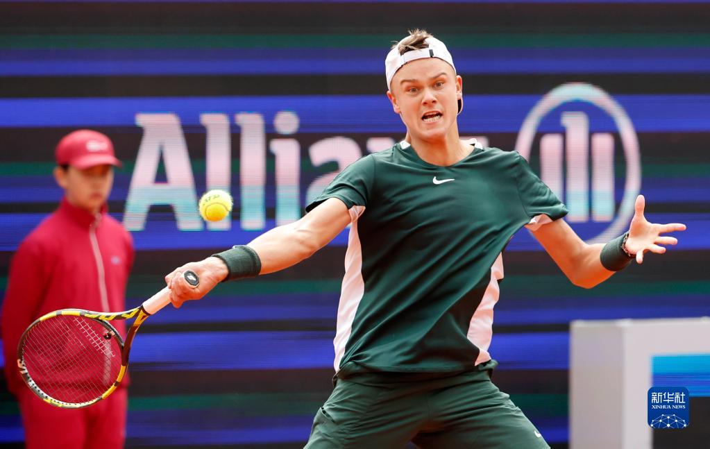 近期陷入联 近期陷入联