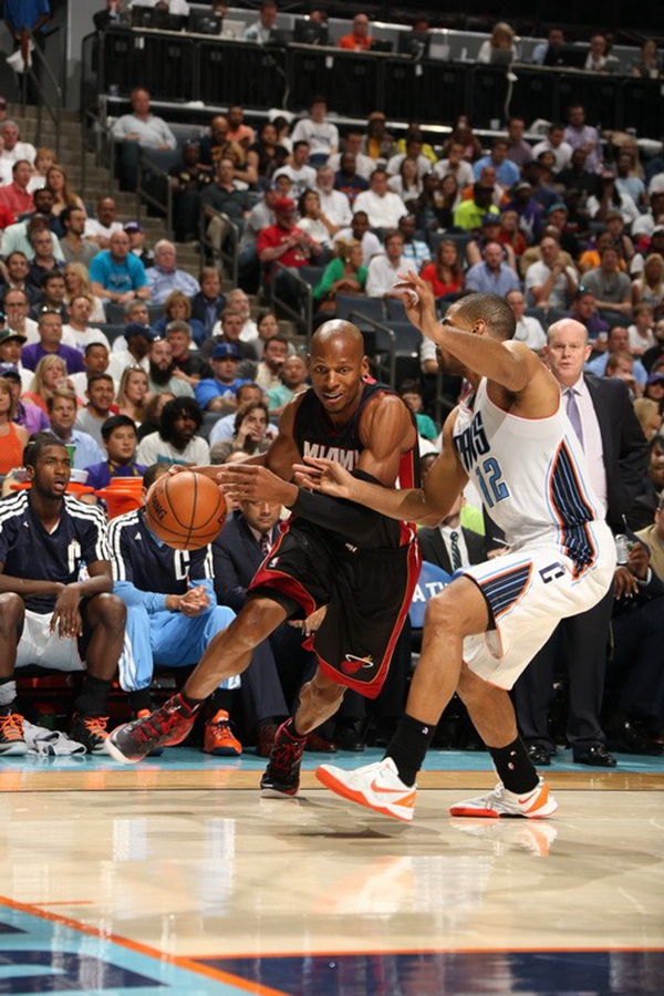 的多重压力 的多重压力