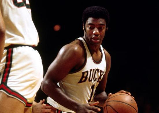 综合来看 综合来看