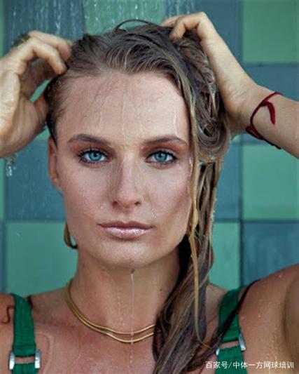 来自不同国 来自不同国